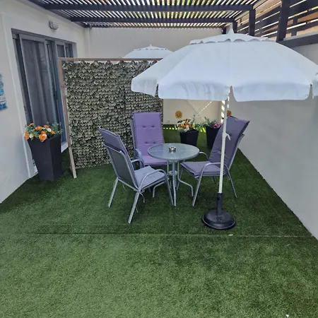 Comfy Center Rodos -