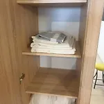 - Comfy Center Rodos דירה