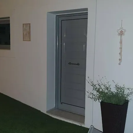 - Comfy Center Rodos * Asgourou