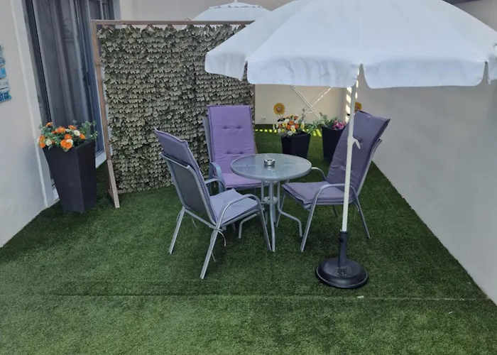 - Comfy Center Rodos