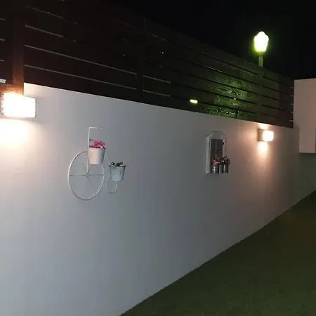 - Comfy Center Rodos *