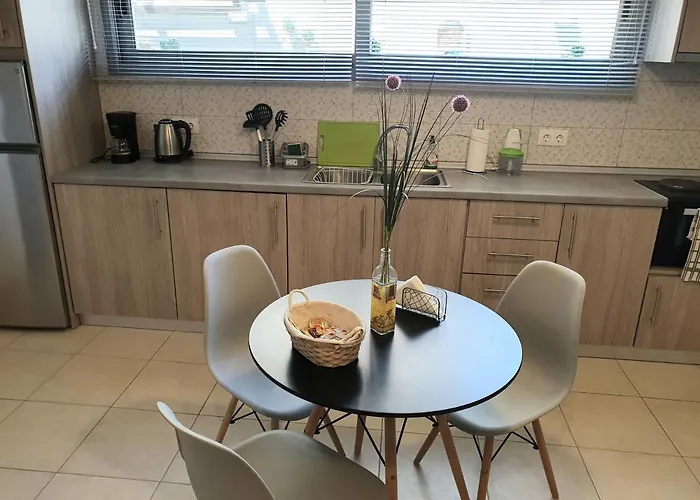 - Comfy Center Rodos * Asgourou